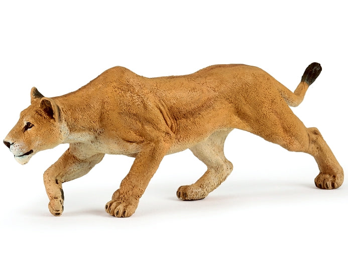papo-lioness-chasing-50251
